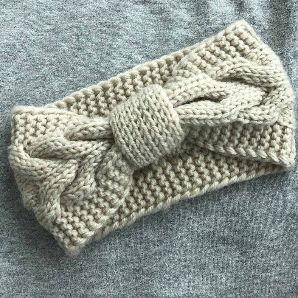 NWOT COLD WEATHER EAR HEADBAND